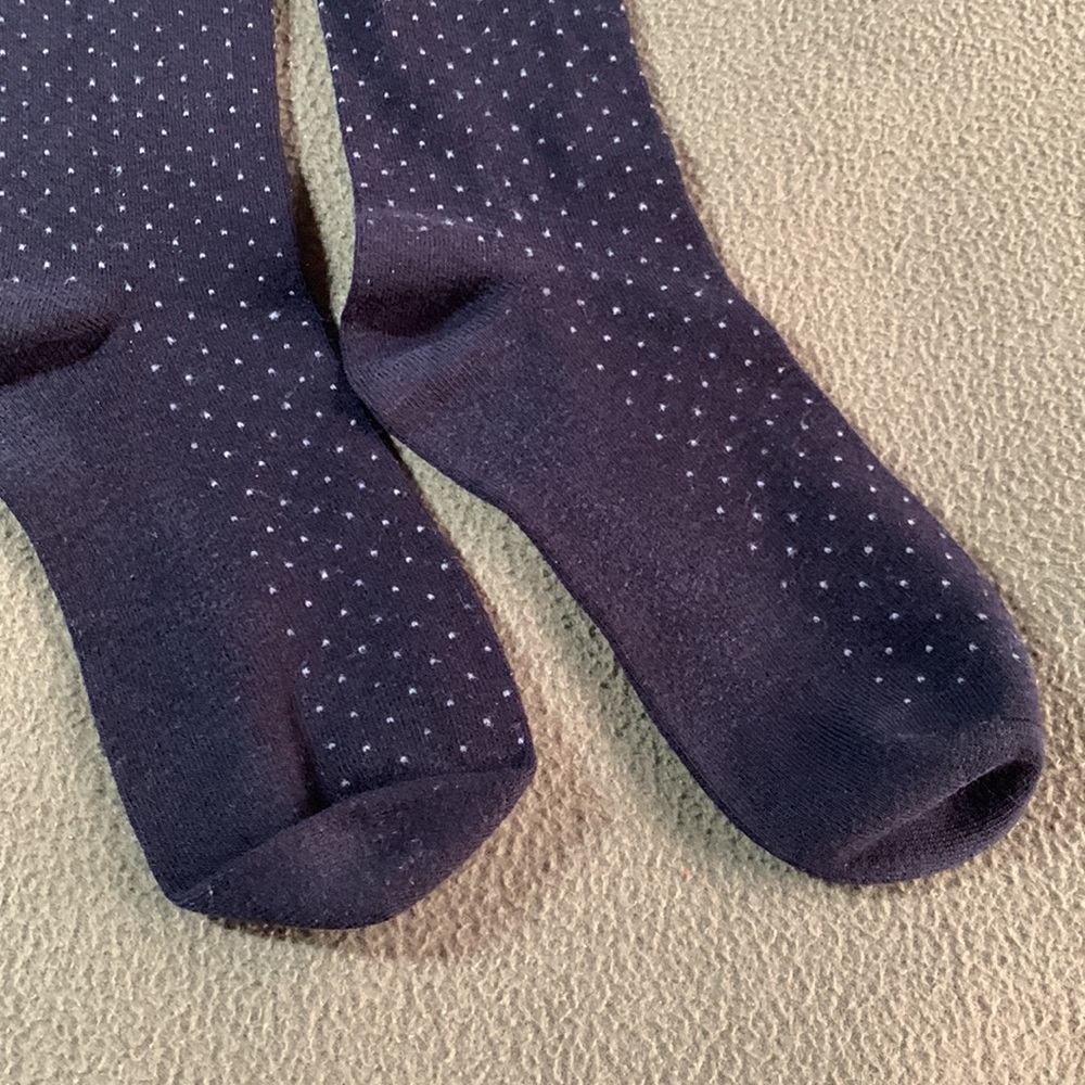 Lot of 5 Men’s dress socks. 2 brown 1 black Dockers, 1gray Gold Toe, 1 black - Picture 10 of 16